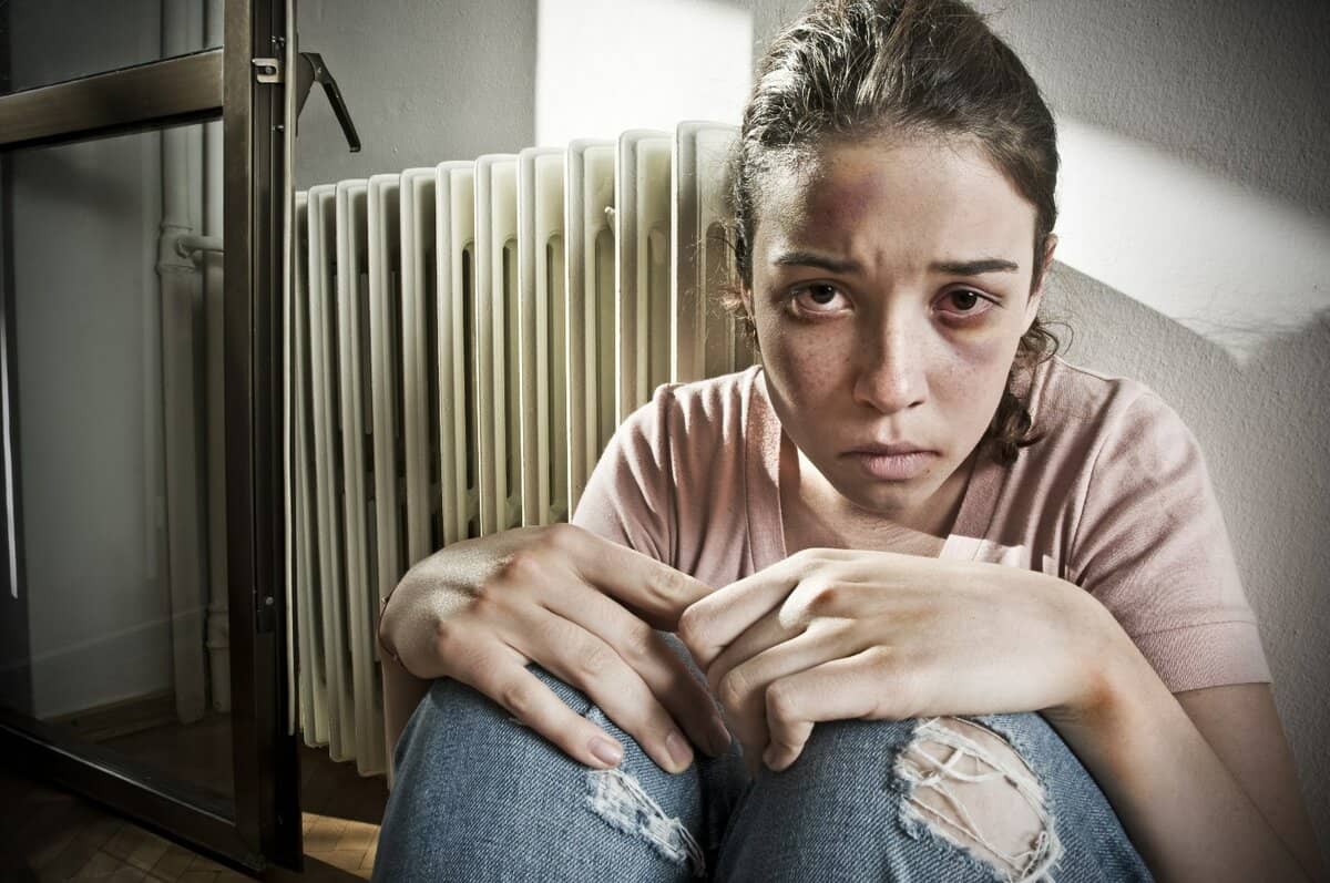 невминяемый наркоман от спайса